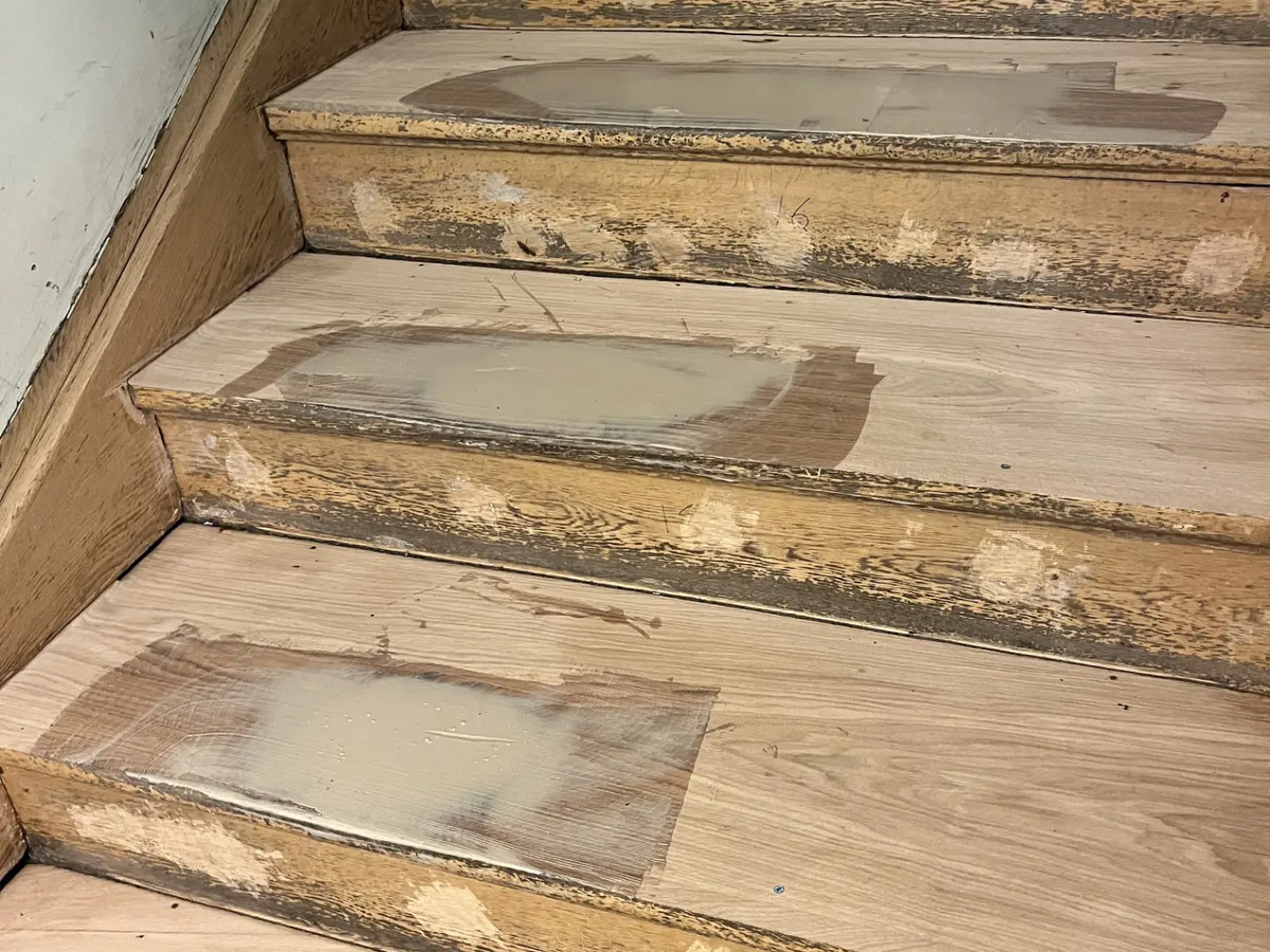 Trapprenovering i ek på Södermalm